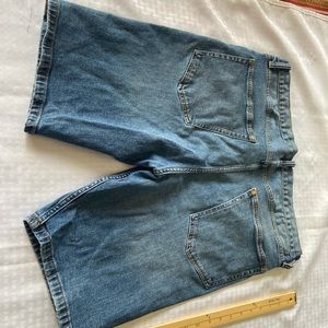 #21 Levi’s jean shorts